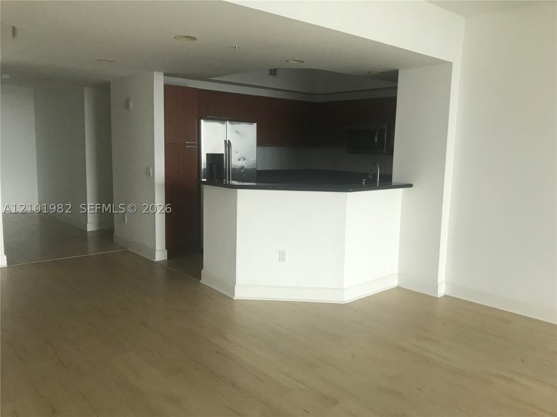 Aluguel de apartamento no One Fifty One at Biscayne 2204