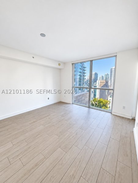 Comprar apartamento en The Bond 1606