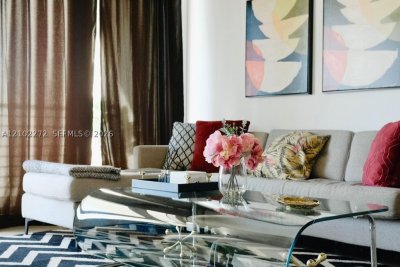 Comprar apartamento en Midtown Midblock 810