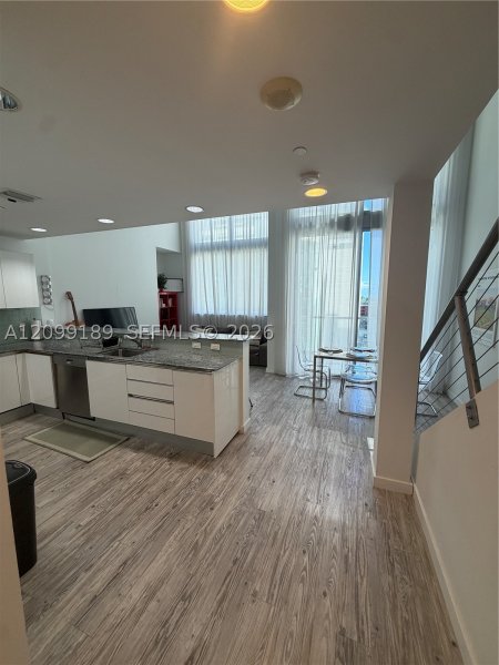 Apartment for rent at Avenue on Brickell 1060 Tower 811
