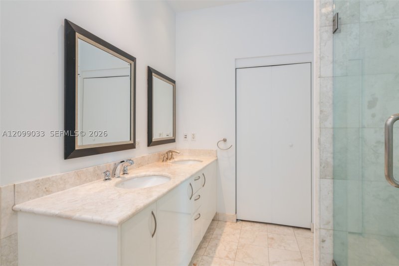 Comprar apartamento en Jade Brickell 606