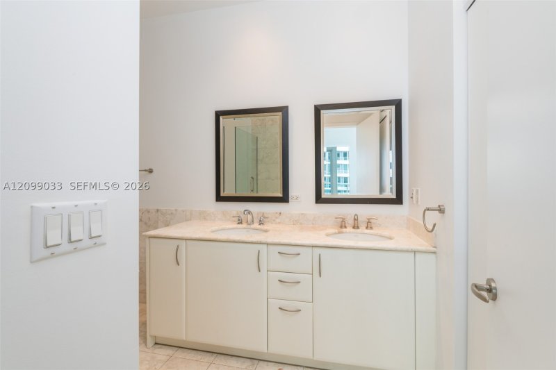 Comprar apartamento en Jade Brickell 606