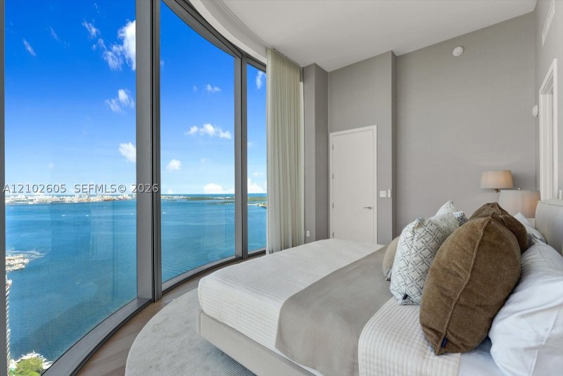 Condo for sale at Una Residences at Brickell 3704