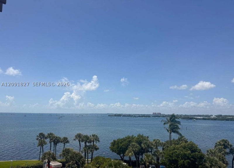 apartamentos en venta en Grove Isles Tower I