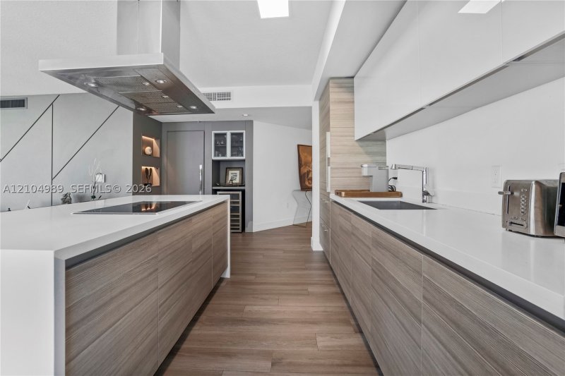 Condo for sale at Parque Towers at St. Tropez 4-1802