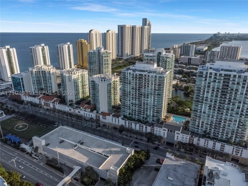 Condo for sale at Parque Towers at St. Tropez 4-1802
