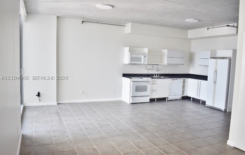 Property photo # 2