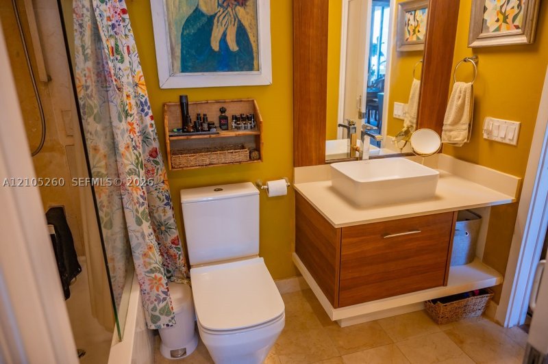 Condo for sale at The Crimson Miami 1505