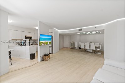Comprar apartamento no Mystic Pointe 300 215