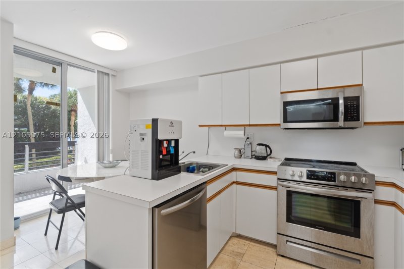 Comprar apartamento no Mystic Pointe 300 215