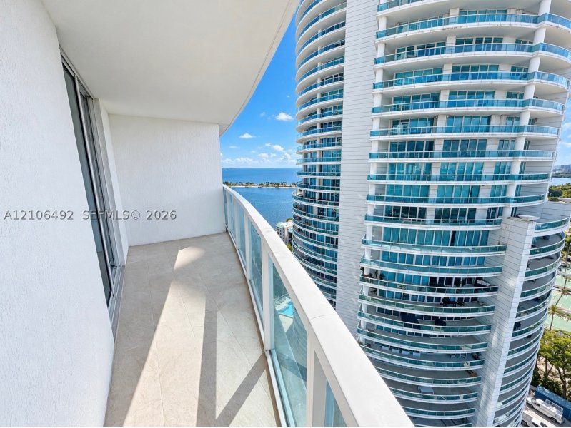 Condo for sale at Skyline On Brickell 1911