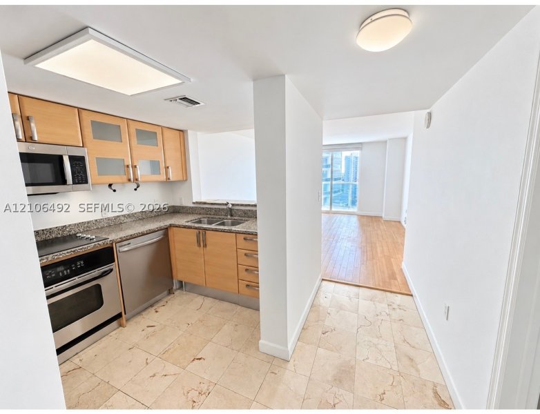 Condo for sale at Skyline On Brickell 1911