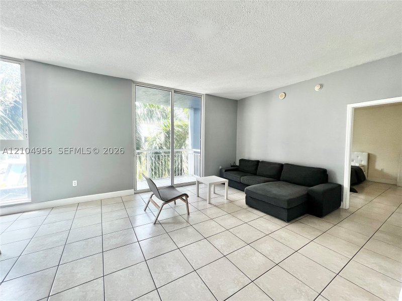 Condo for sale at 1800 Biscayne Plaza 305