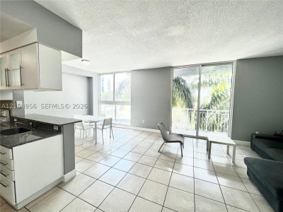 Comprar apartamento no 1800 Biscayne Plaza 305