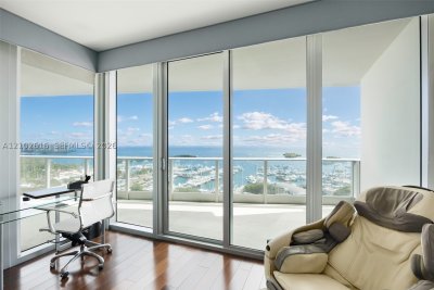 Comprar apartamento no Grovenor House 1803