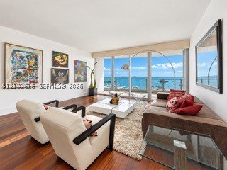Grovenor House Apt #1803