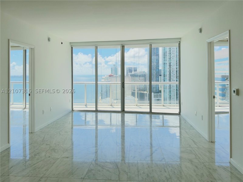 Condo for sale at Icon Brickell Tower II 3803