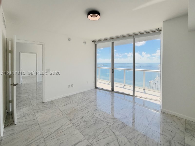 Condo for sale at Icon Brickell Tower II 3803