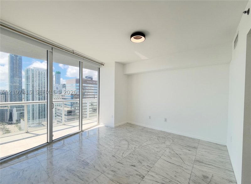 Condo for sale at Icon Brickell Tower II 3803