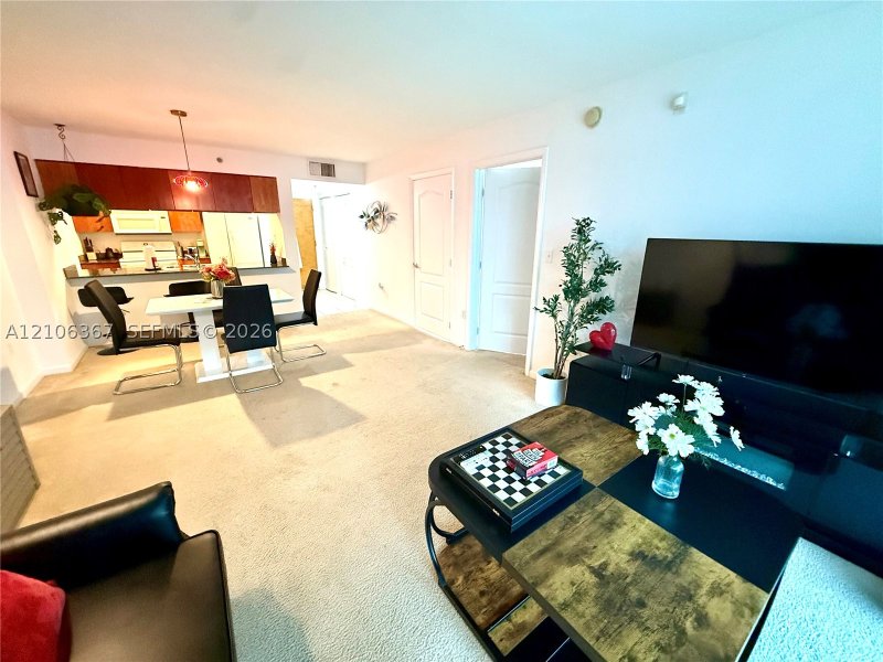 Property photo # 8