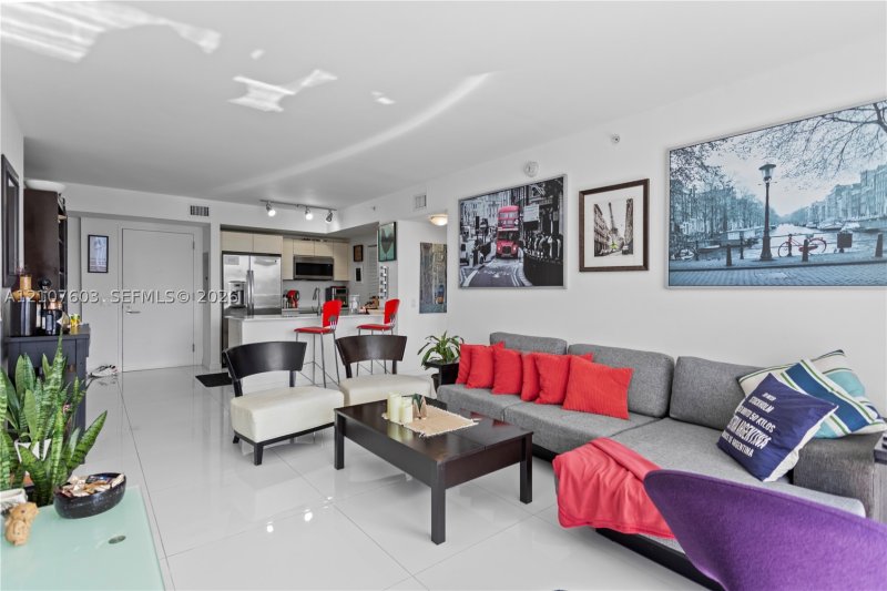 Condo for sale at Baltus House 1418