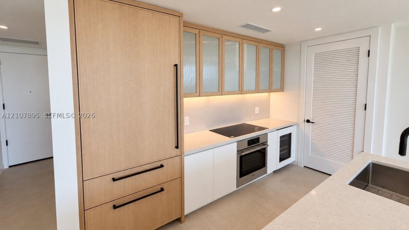 Apartment for rent at 2200 Brickell 312
