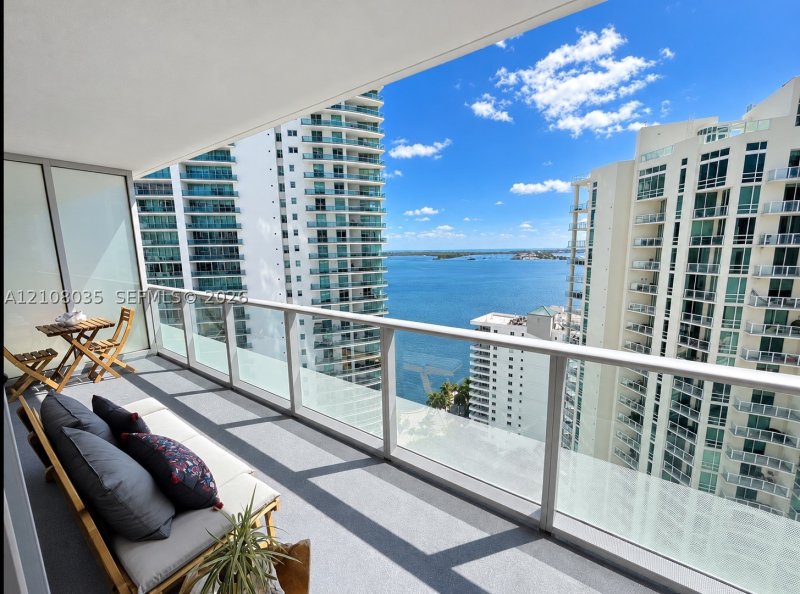 Apartment for rent at Brickell House Condo 2405