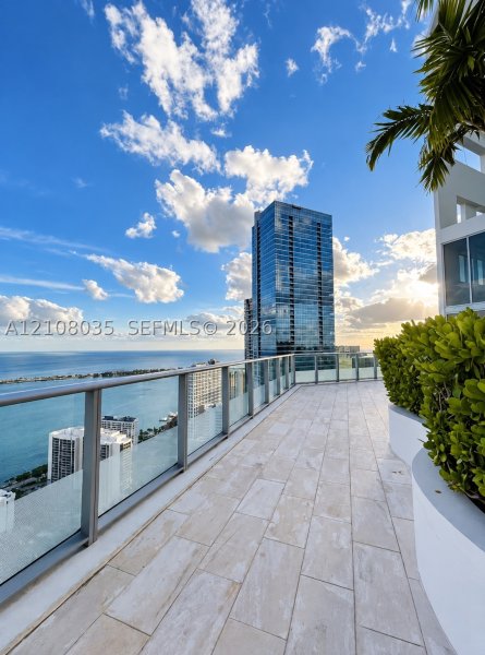 Apartment for rent at Brickell House Condo 2405