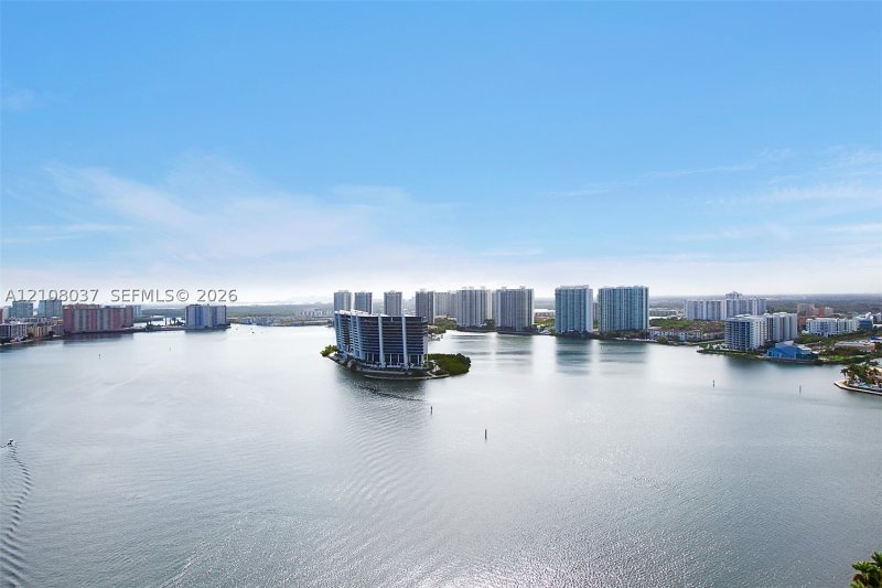 Apartment for rent at Mystic Pointe 200 PH 3