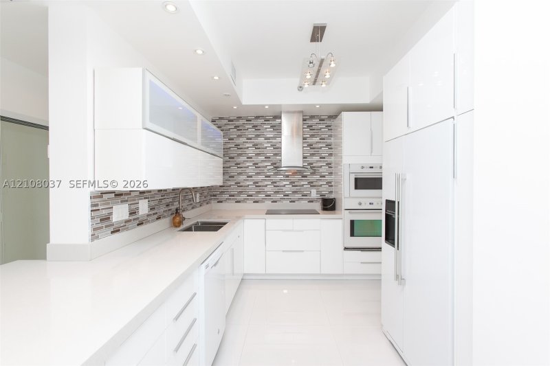 Apartment for rent at Mystic Pointe 200 PH 3