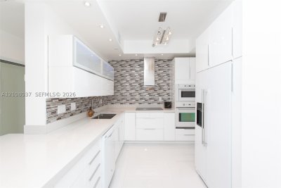 Alquiler de apartamento en Mystic Pointe 200 PH 3