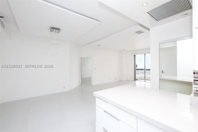 Alquiler de apartamento en Mystic Pointe 200 PH 3
