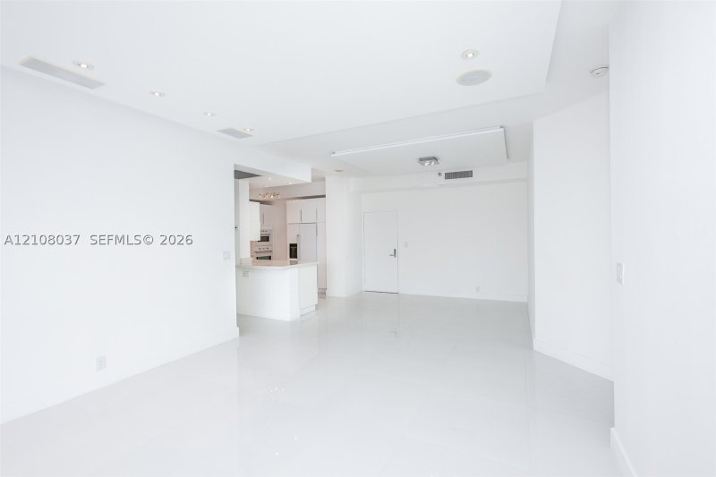 Apartment for rent at Mystic Pointe 200 PH 3