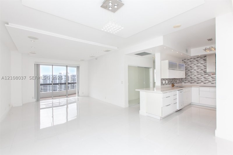 Apartment for rent at Mystic Pointe 200 PH 3