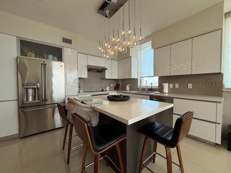 Comprar apartamento no Duo Condo 2306E