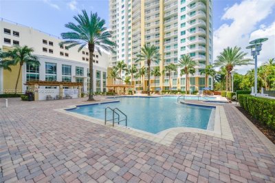 Comprar apartamento no Duo Condo 2306E