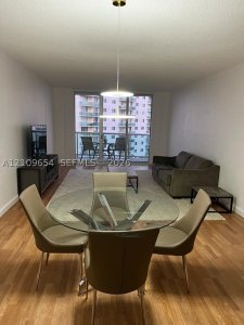Aluguel de apartamento no Ocean View 820