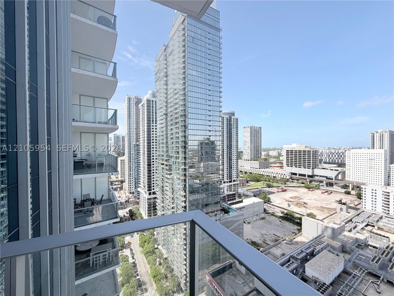 Comprar apartamento no Paramount Miami WorldCenter 2406