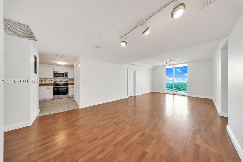 Apartment for rent at Vue at Brickell 3503