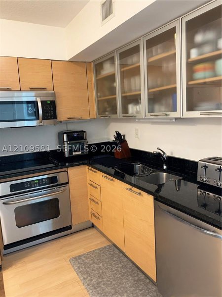 Condo for sale at Brickell on the River North 1608
