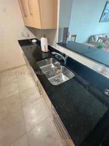 Aluguel de apartamento no One Miami West Tower 4204