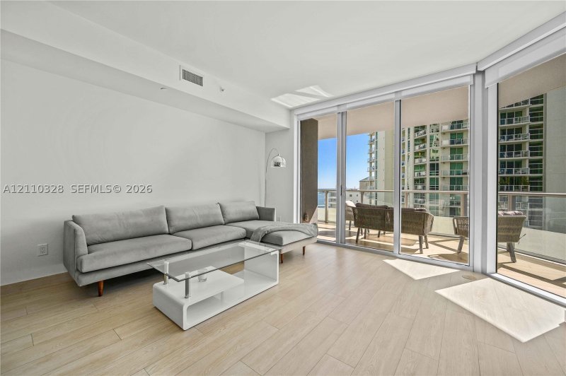 Apartment for rent at Brickell House Condo 1603