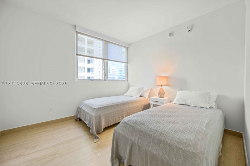 Apartment for rent at Brickell House Condo 1603