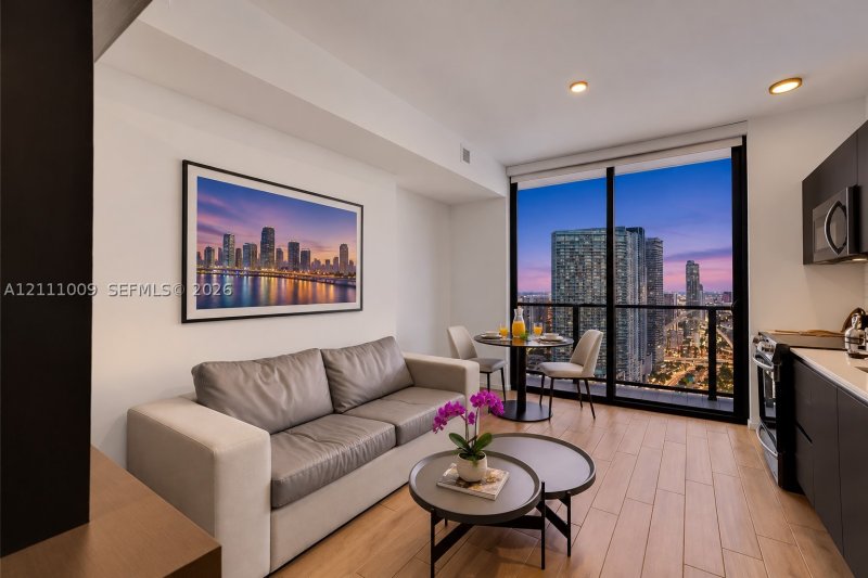 Comprar apartamento no The Elser Hotel and Residences 4308