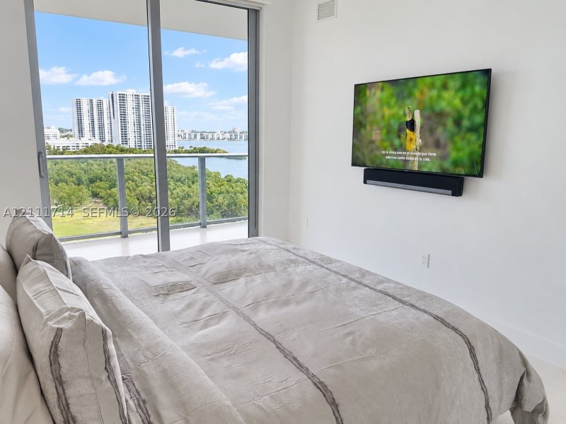 Condo for sale at The Harbour 1402