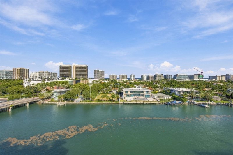 Condo for sale at Bijou Bay Harbor 904