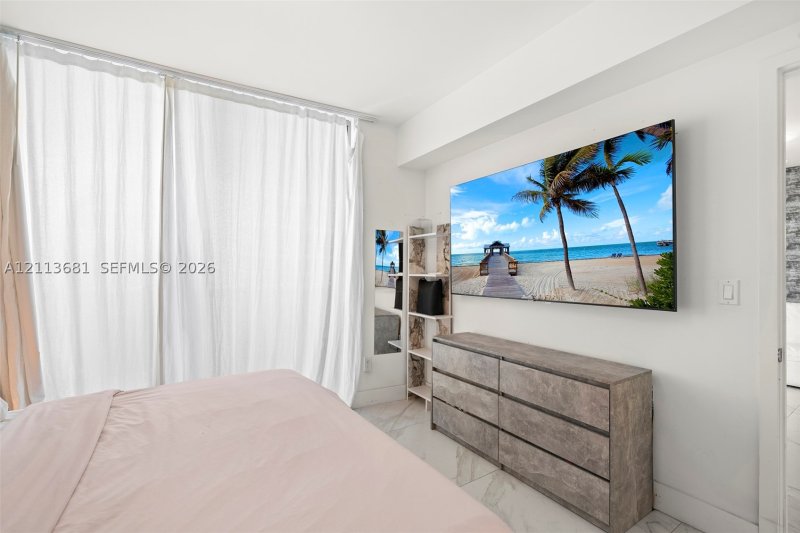 Condo for sale at Aria on The Bay 2205