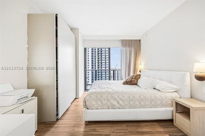 Comprar apartamento en SLS Lux Brickell 2409