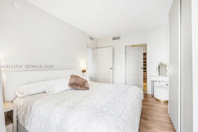 Comprar apartamento en SLS Lux Brickell 2409