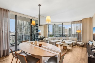 Comprar apartamento en SLS Lux Brickell 2409